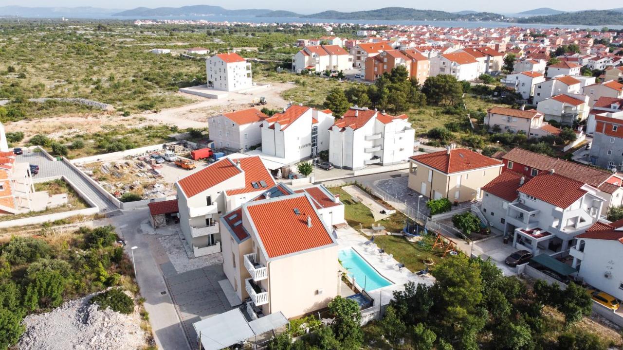 Apartmani Ivan V Relax Vodice Esterno foto